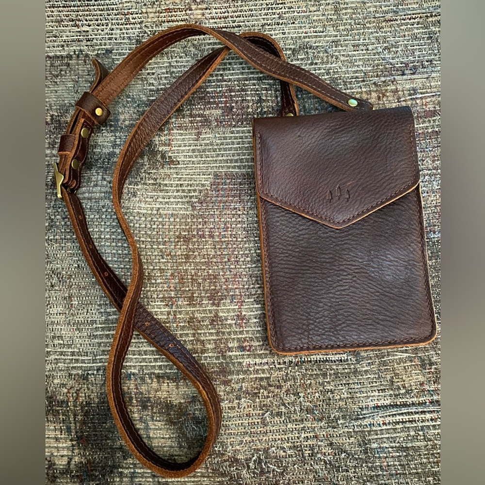 Portland Leather Goods Almost Perfect Parker Phone Bag - ColdBrew.